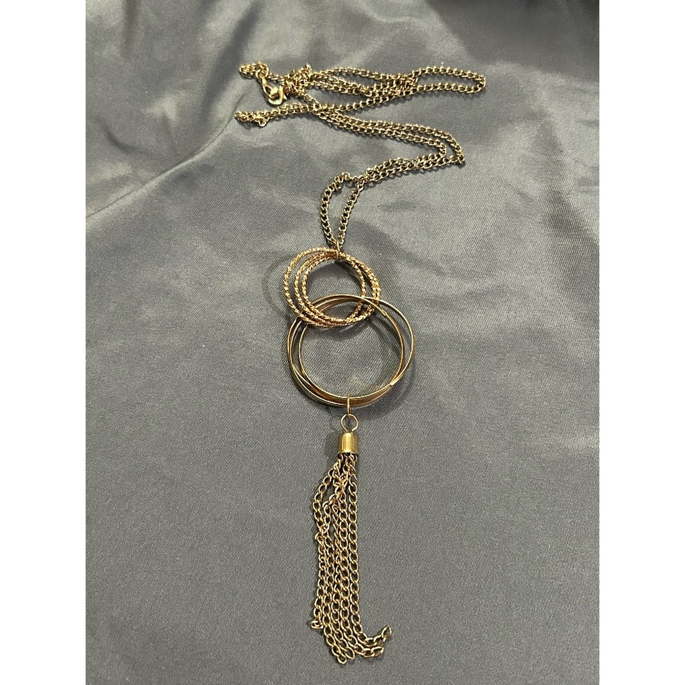 Gold Tone Necklace with Rings and Chain